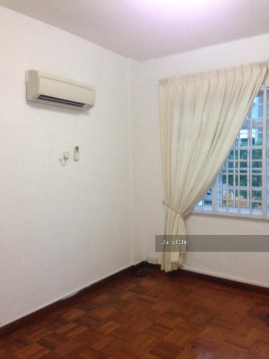 Chapel Road (D15), Terrace #109818232